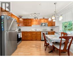 38 5761 Wharf Avenue, Sechelt, BC V0N3A0 Photo 7