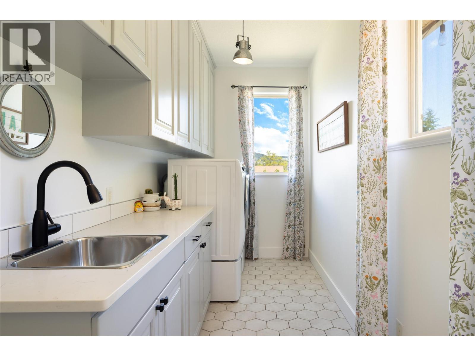 5521 Hartnell Road - 23