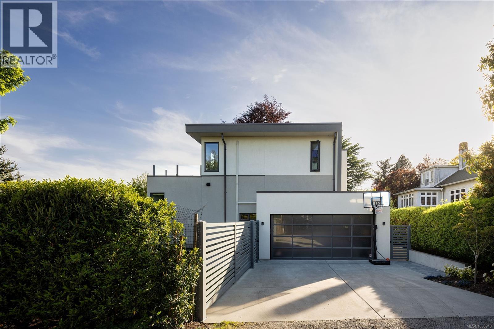 2816 Burdick Ave - 17