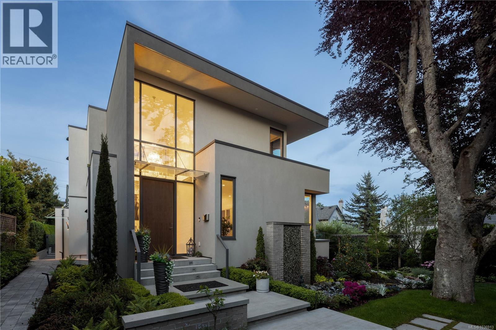 2816 Burdick Ave - 4