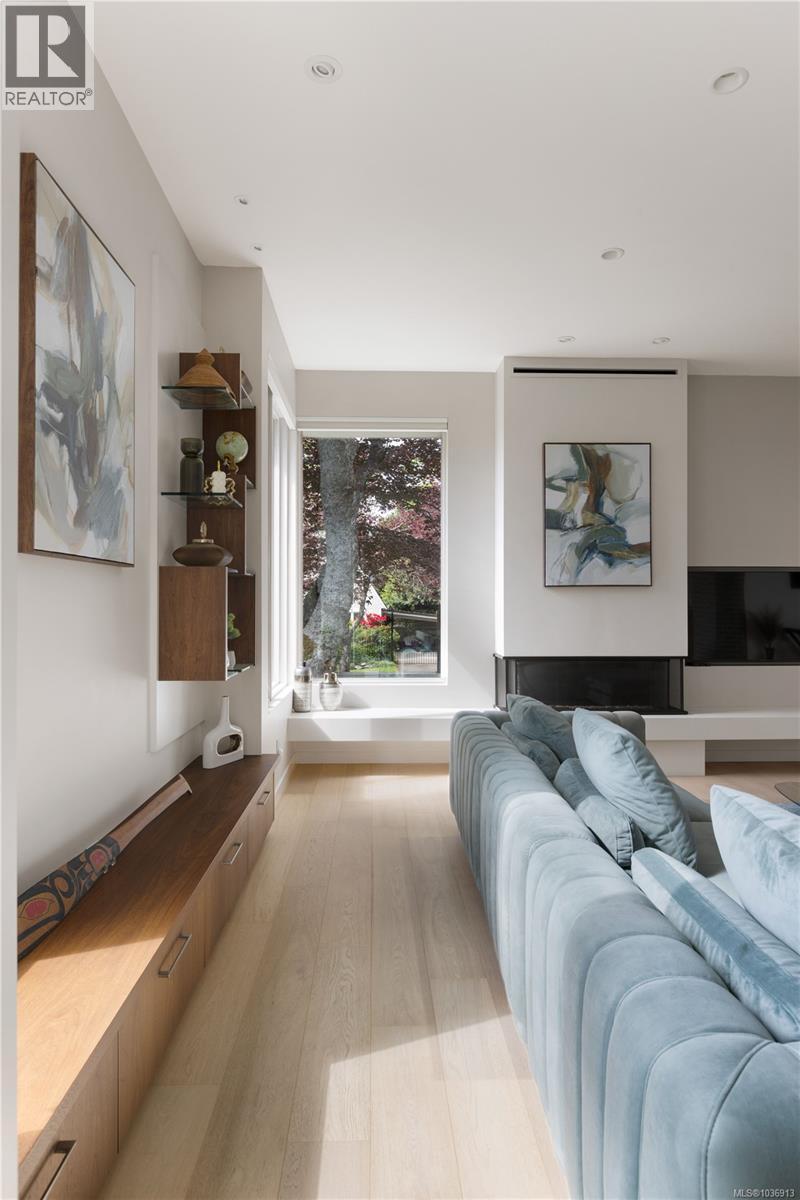 2816 Burdick Ave - 29