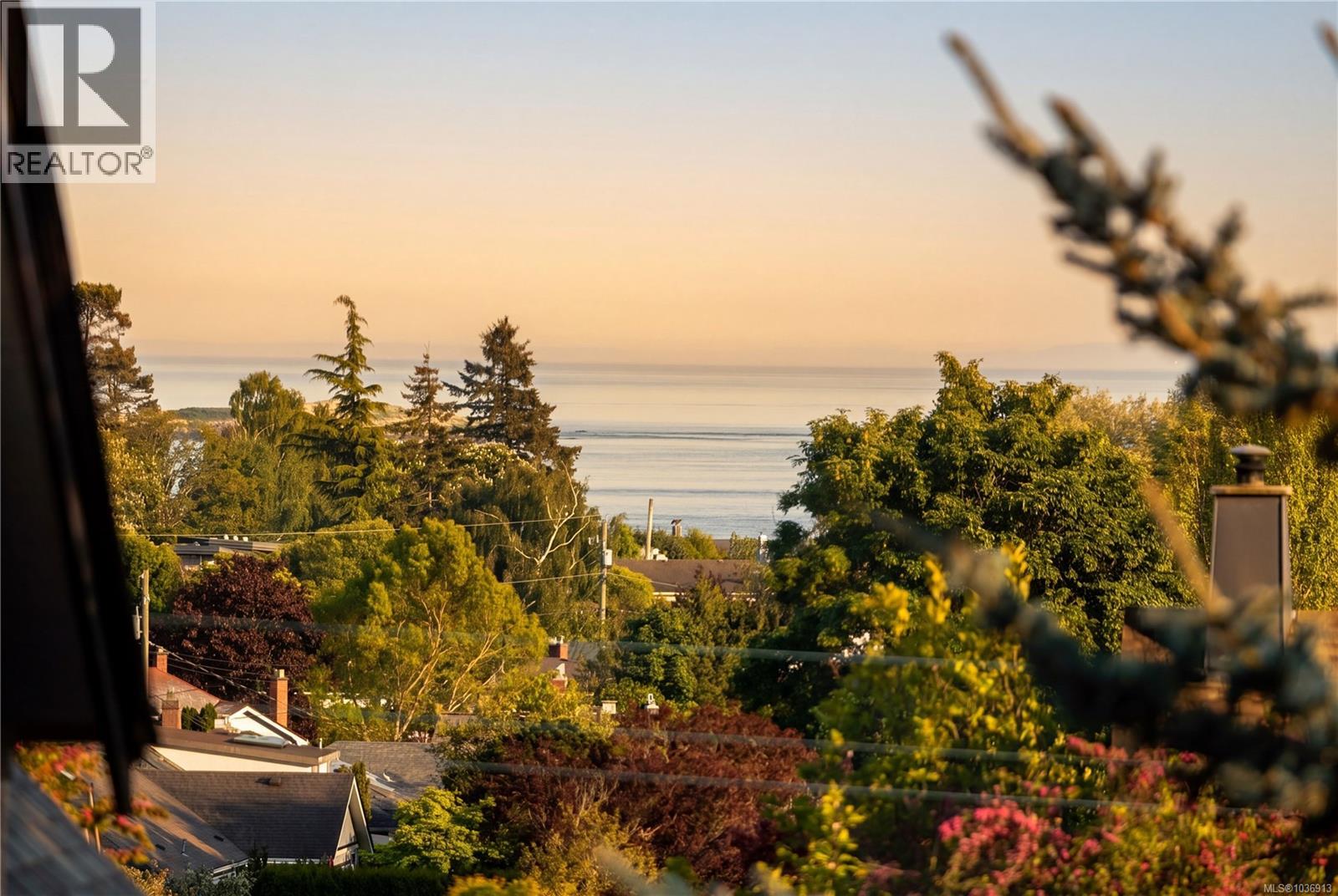 2816 Burdick Ave - 54