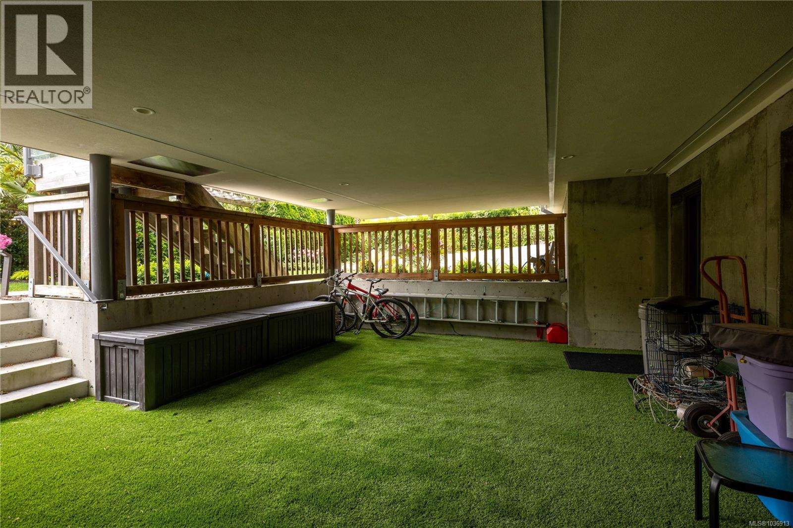  2816 Burdick Avenue, Oak Bay