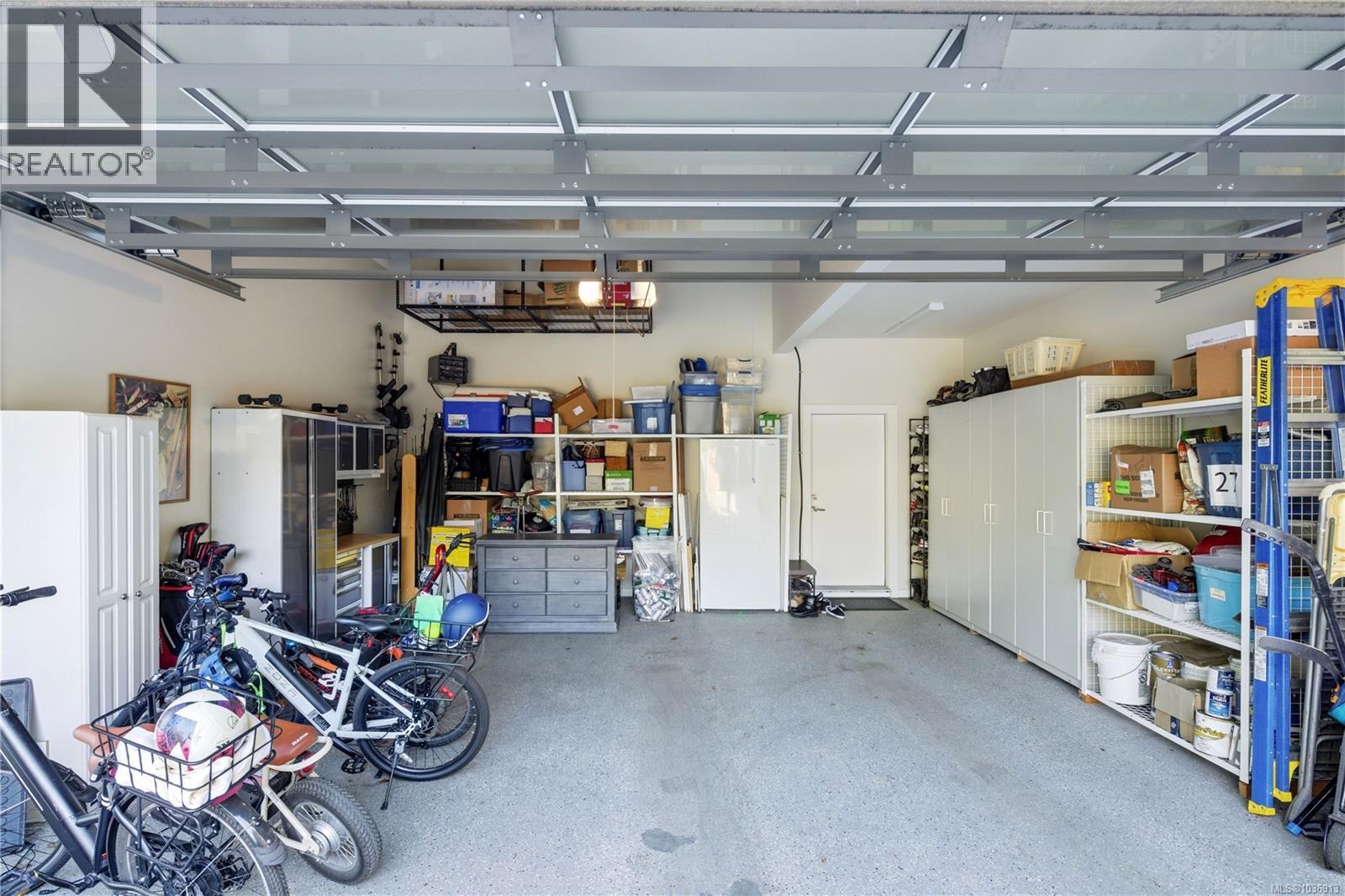  2816 Burdick Avenue, Oak Bay