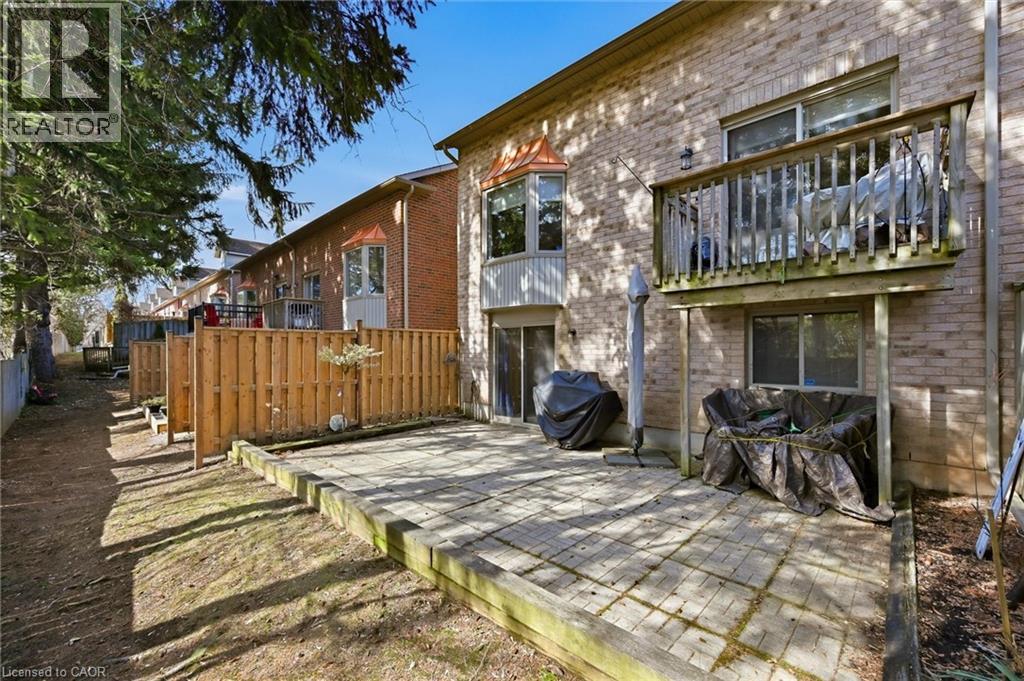 25 HAMILTON Street S Unit# 29, Waterdown, Ontario, L8B0L1 — Photo 16