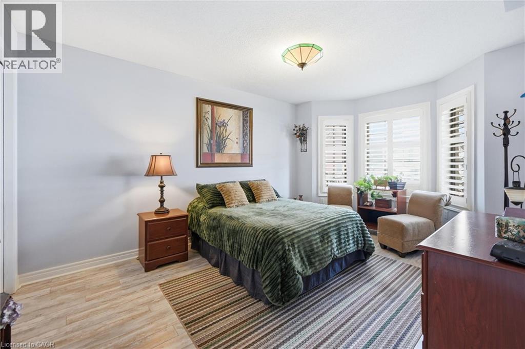 #29 25 HAMILTON Street S - 20