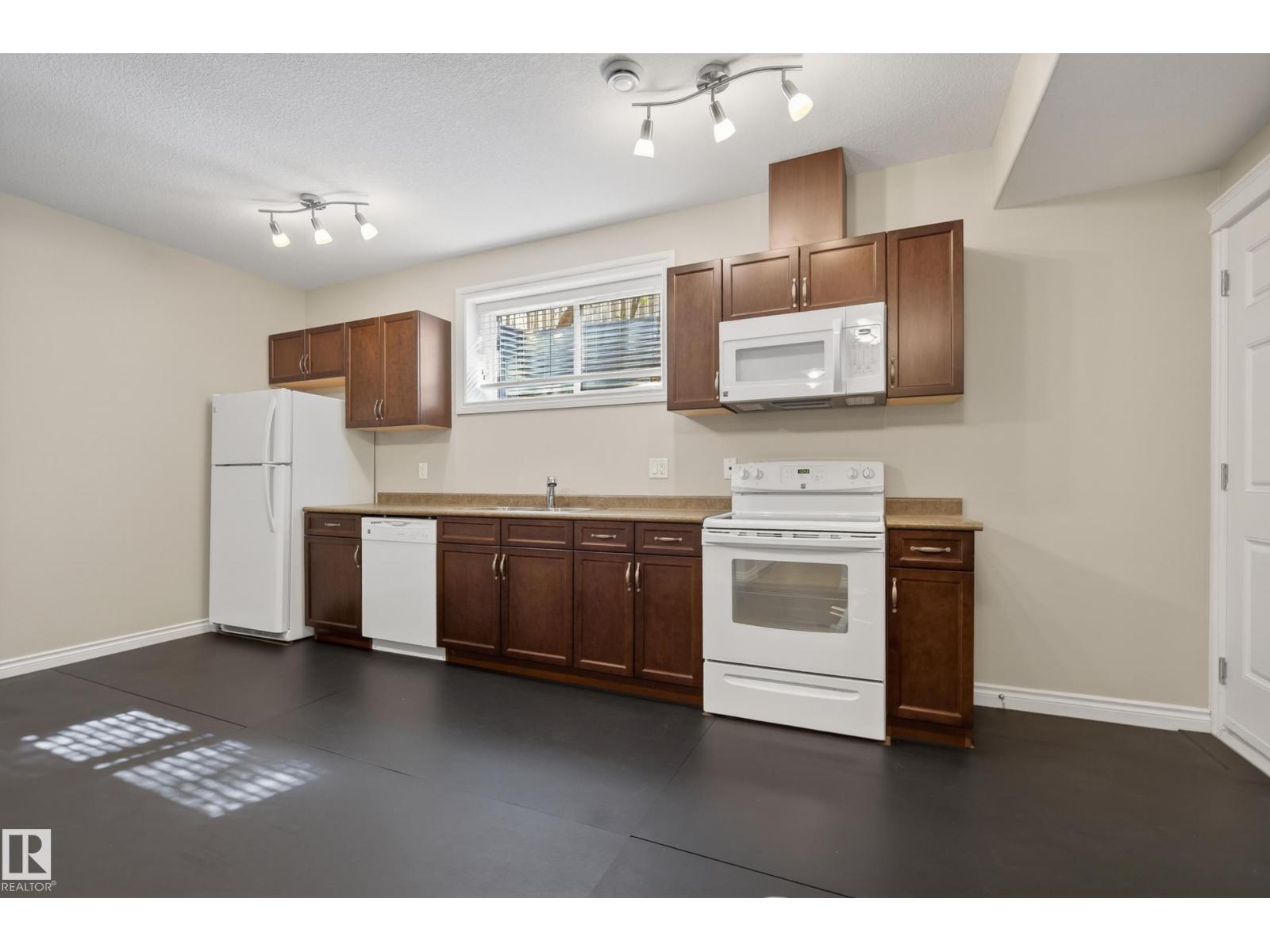 11523 80 AV NW, Edmonton