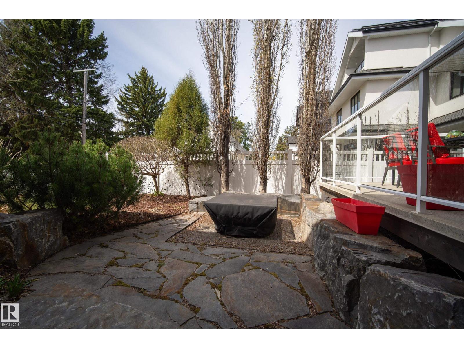 11523 80 AV NW, Edmonton
