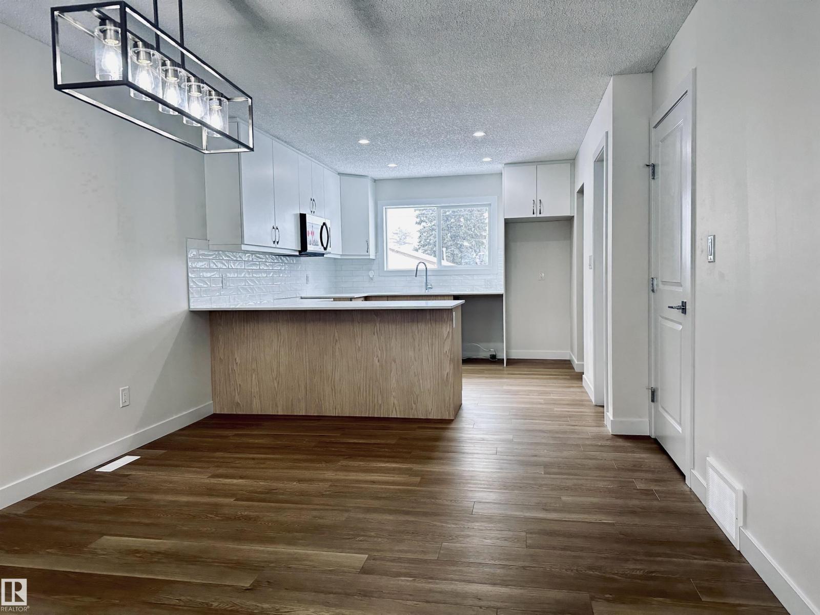 4843 115 AV NW - Image 2