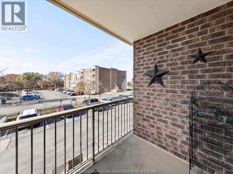 8335 WYANDOTTE STREET East Unit# 203, Windsor, Ontario, N8S4S8 — Photo 7