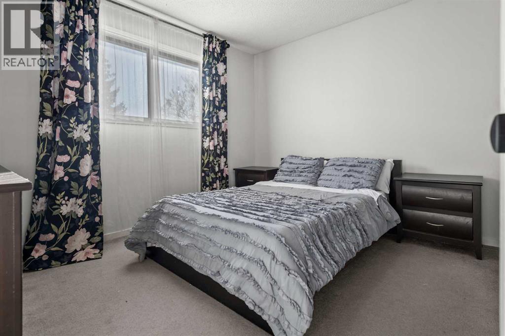 8510 Centre Street NE - 12