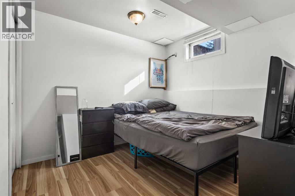 8510 Centre Street NE - 27