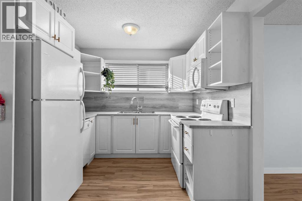 8510 Centre Street NE - 9