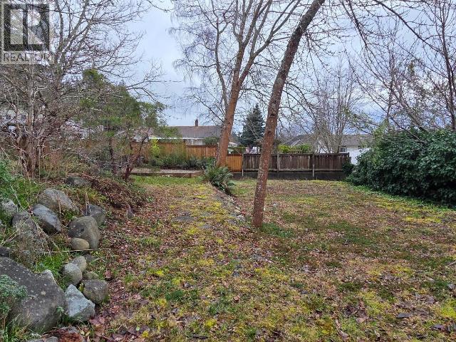 7170 JORDAN STREET, Powell River