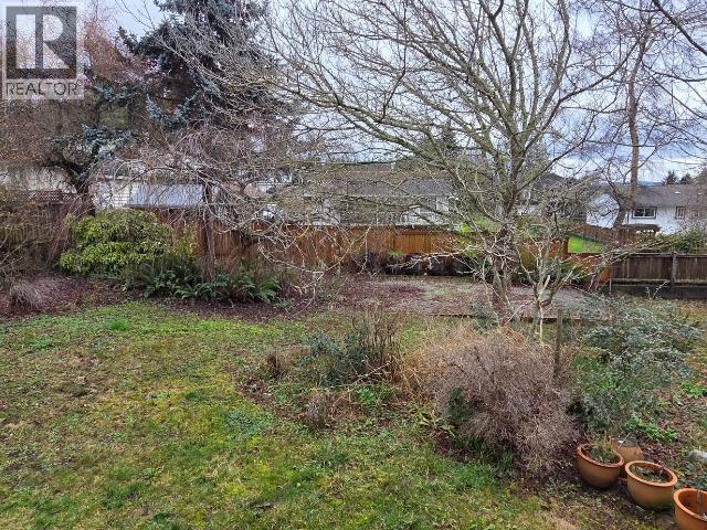 7170 JORDAN STREET, Powell River