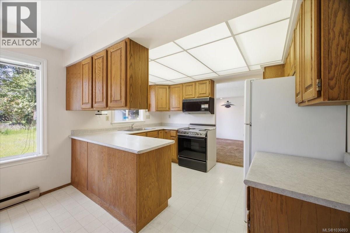 3586 Country Club Dr - 16