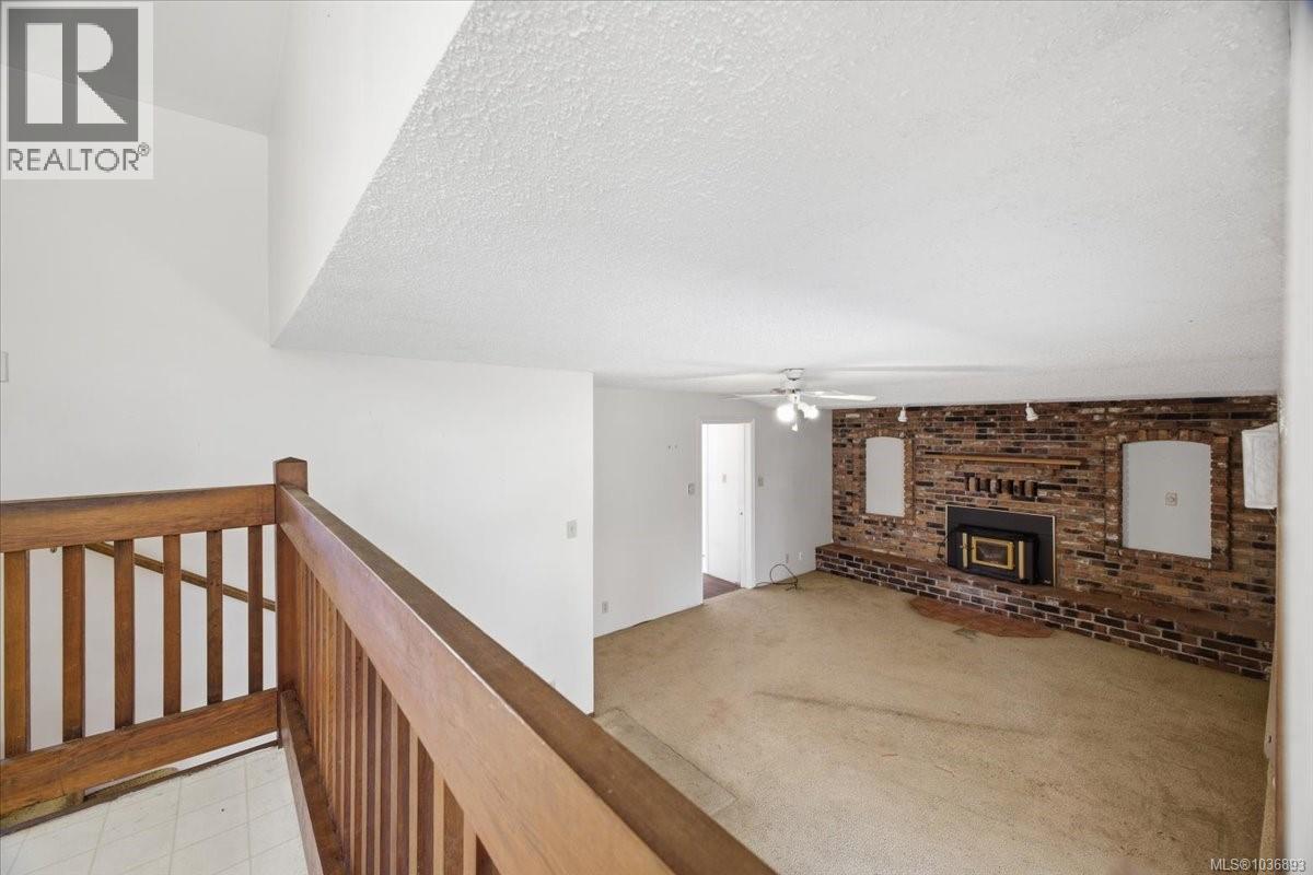 3586 Country Club Dr - 19
