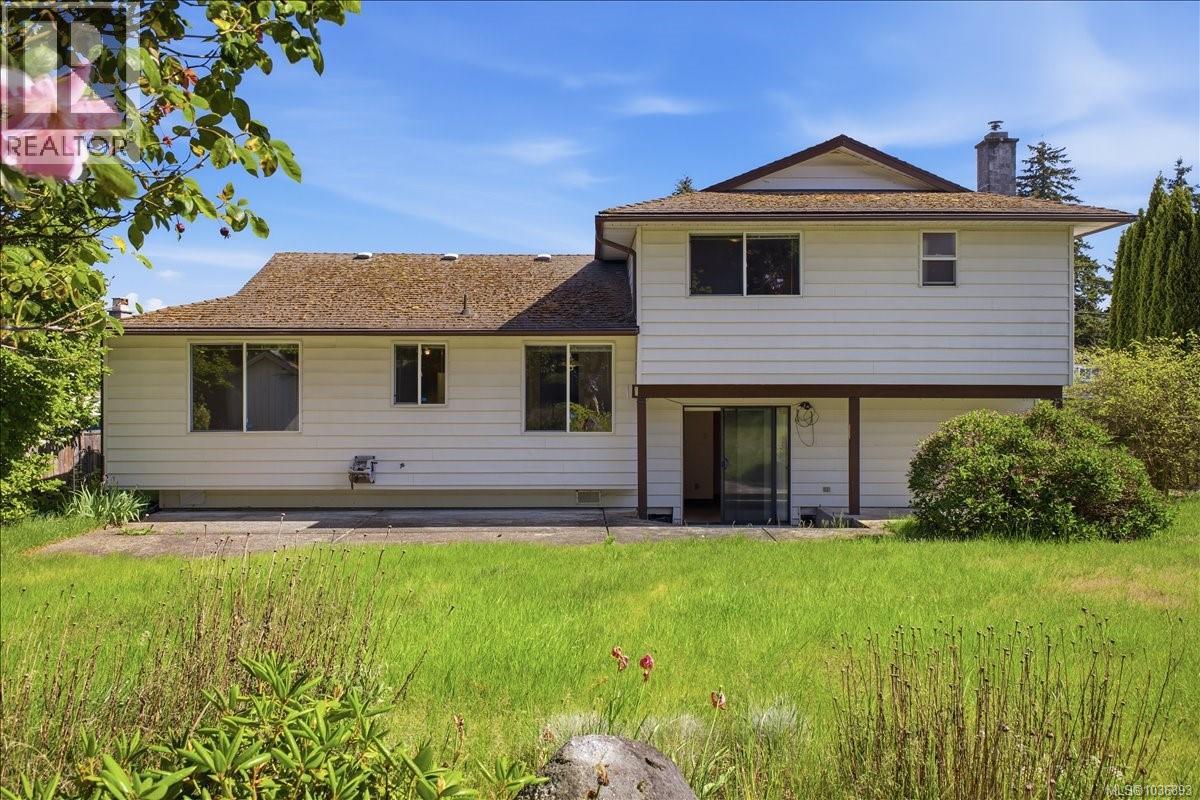 3586 Country Club Dr - 44