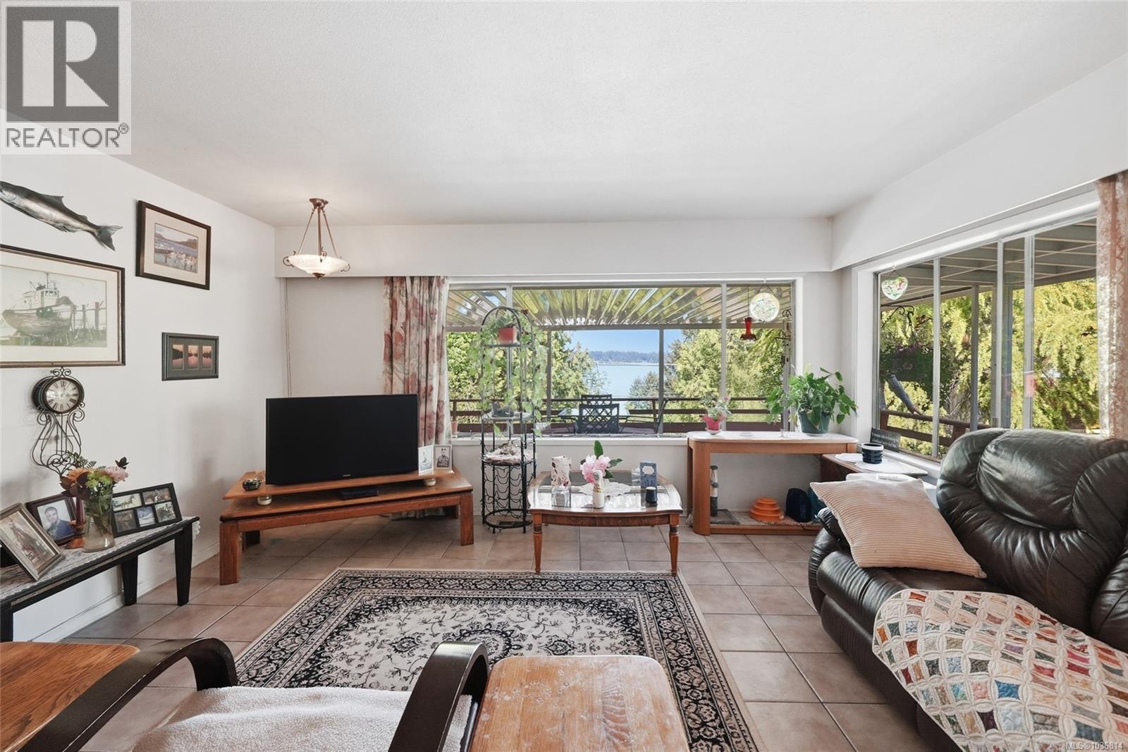369 Baker Rd - 4