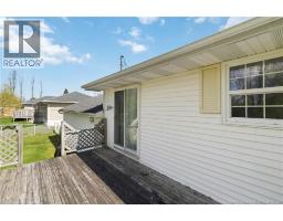 Family room - 227 Chartersville Road, Dieppe, NB E1A1K3 Photo 6