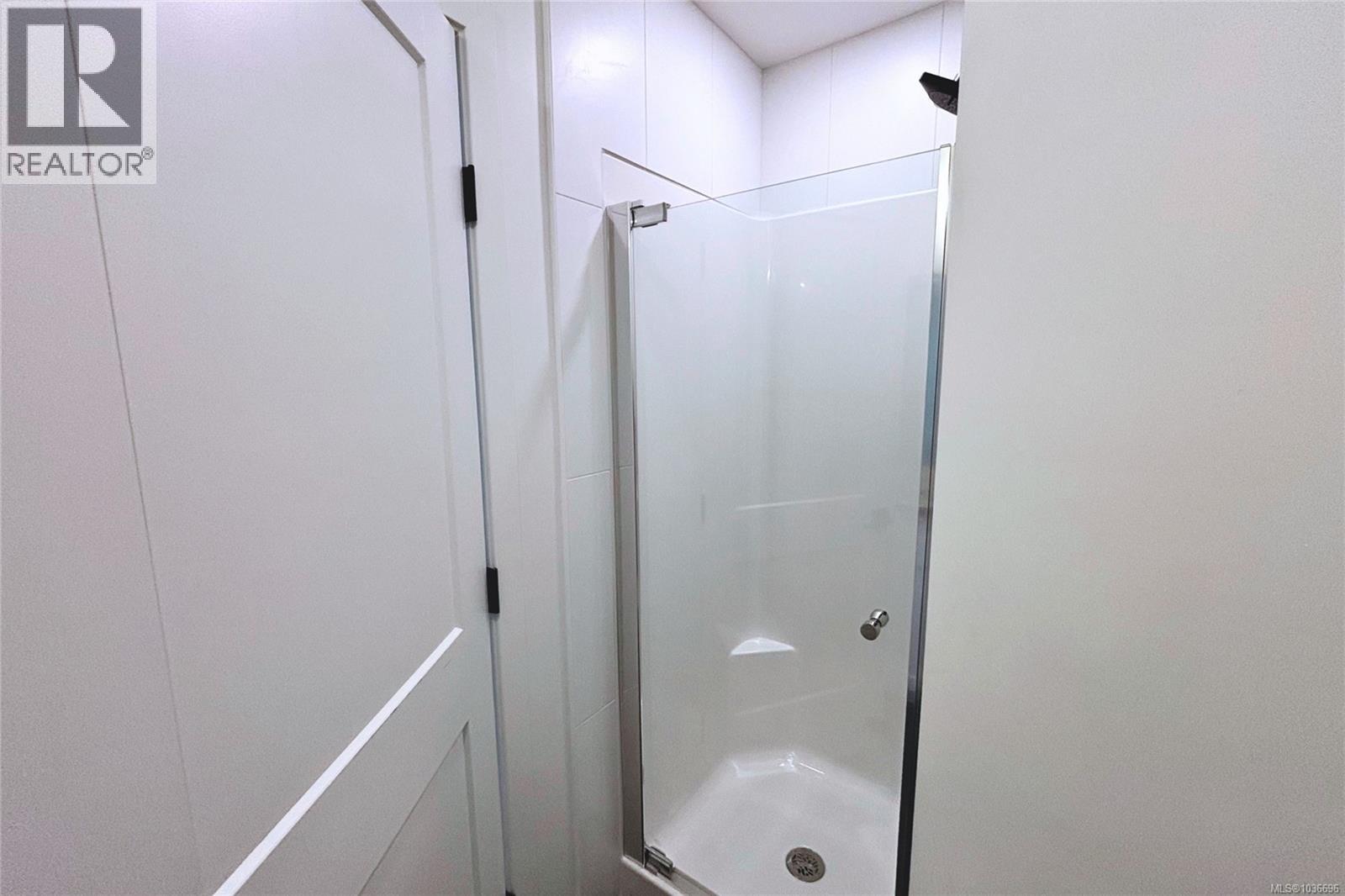 600 Sumac Dr - 35