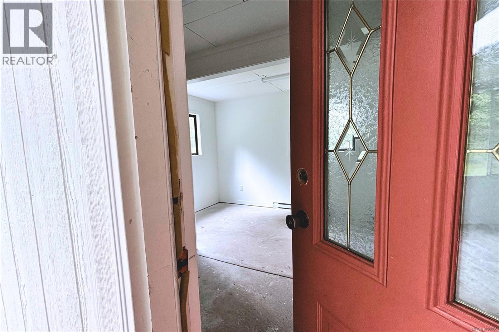 600 Sumac Dr - 40