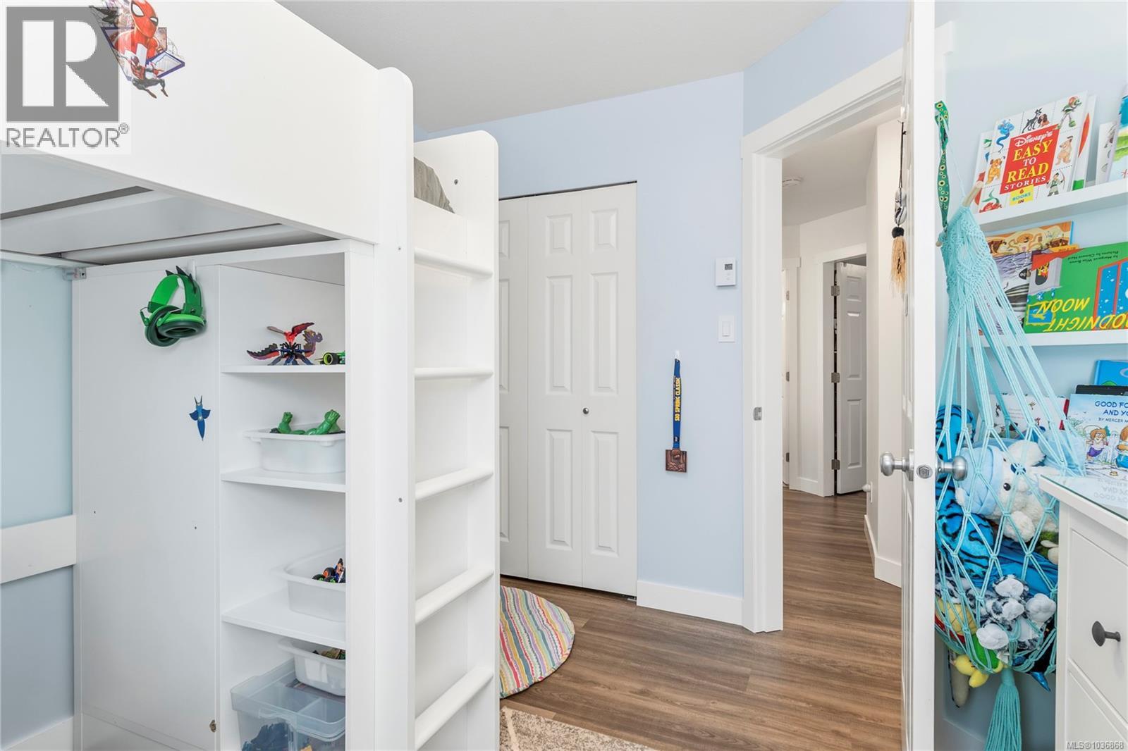 2297 Walbran Dr - 23