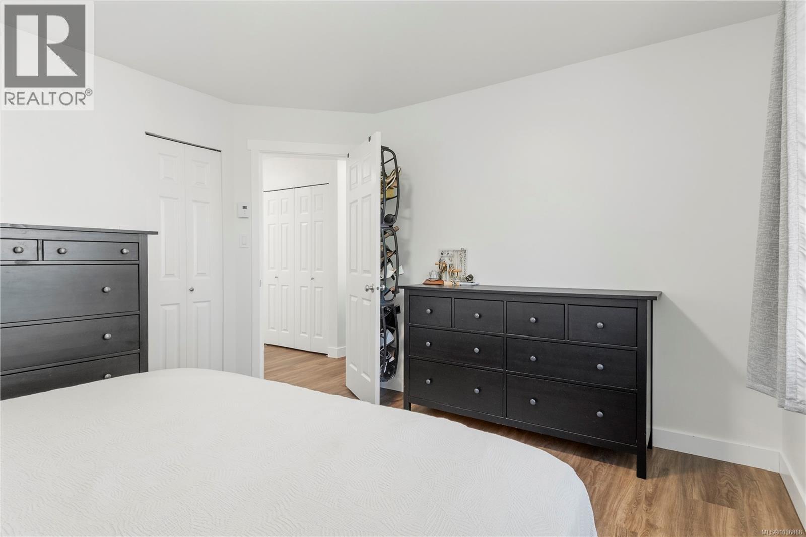 2297 Walbran Dr - 17