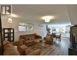 502 Eaglecrest Drive, Gibsons, BC V0N1V8 Photo 27