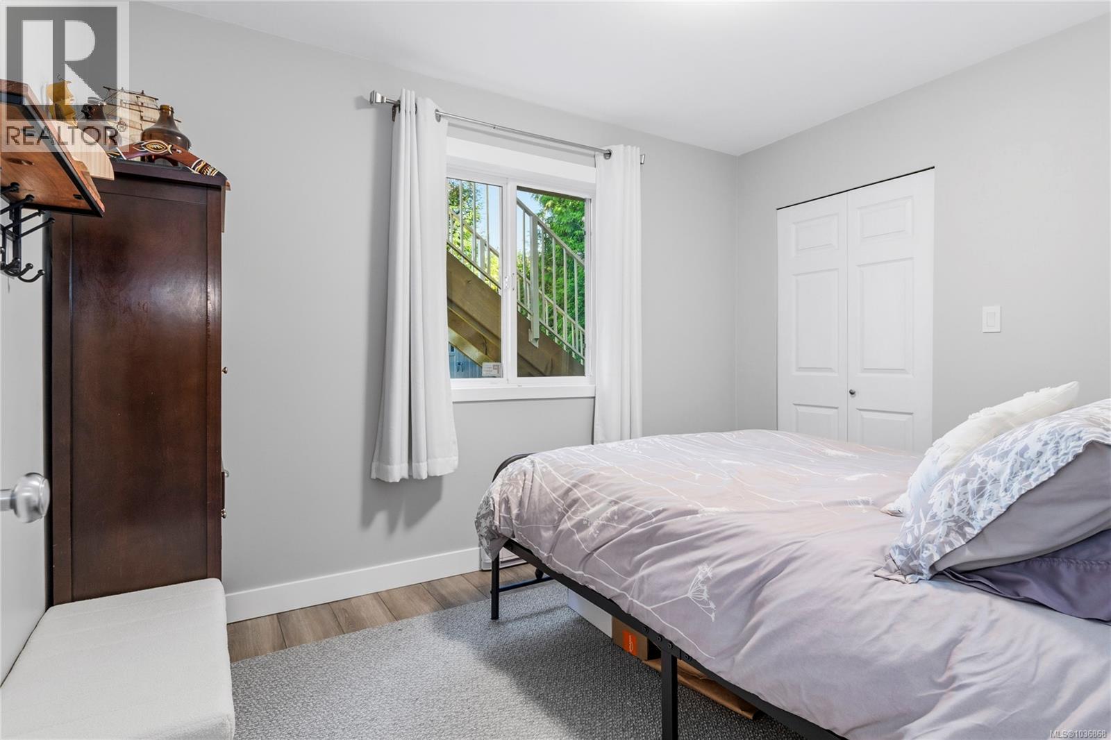 2297 Walbran Dr - 27