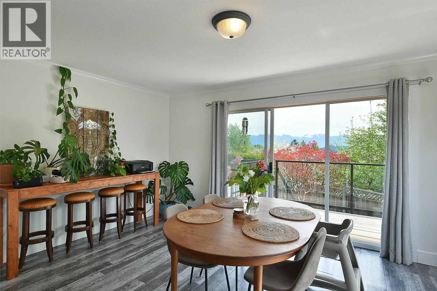 502 EAGLECREST DRIVE, Gibsons
