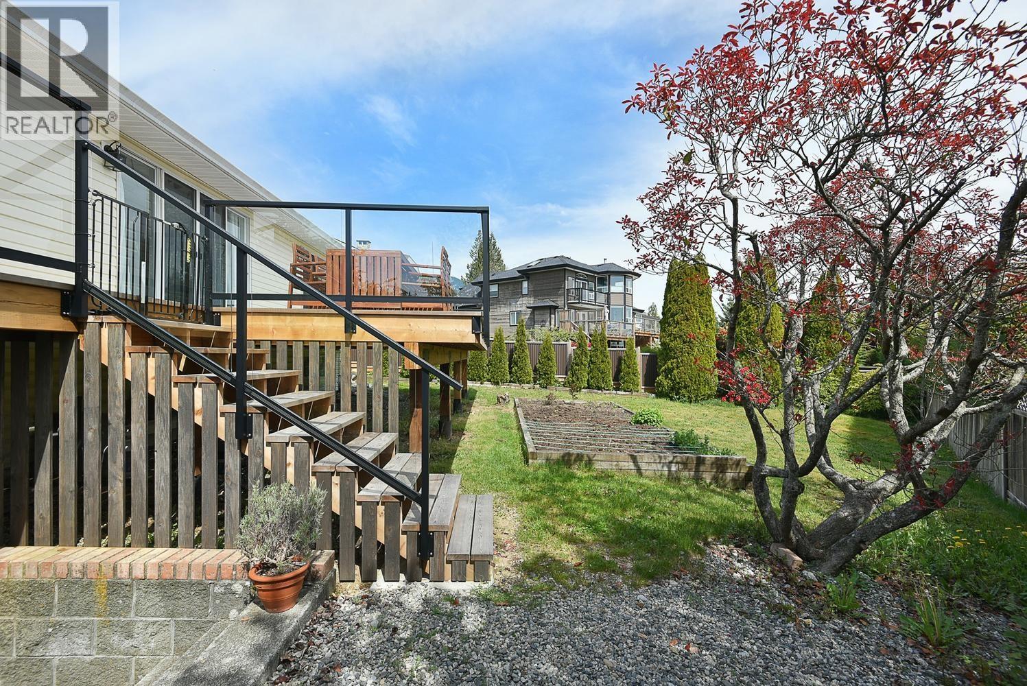 502 EAGLECREST DRIVE, Gibsons
