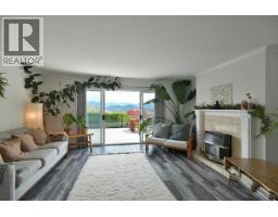 502 Eaglecrest Drive, Gibsons, BC V0N1V8 Photo 6