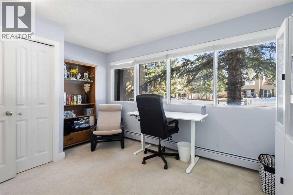 #1 108 Village Heights SW - 31