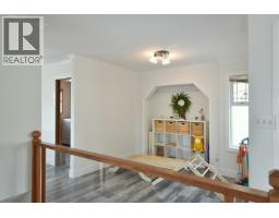 502 Eaglecrest Drive, Gibsons, BC V0N1V8 Photo 13