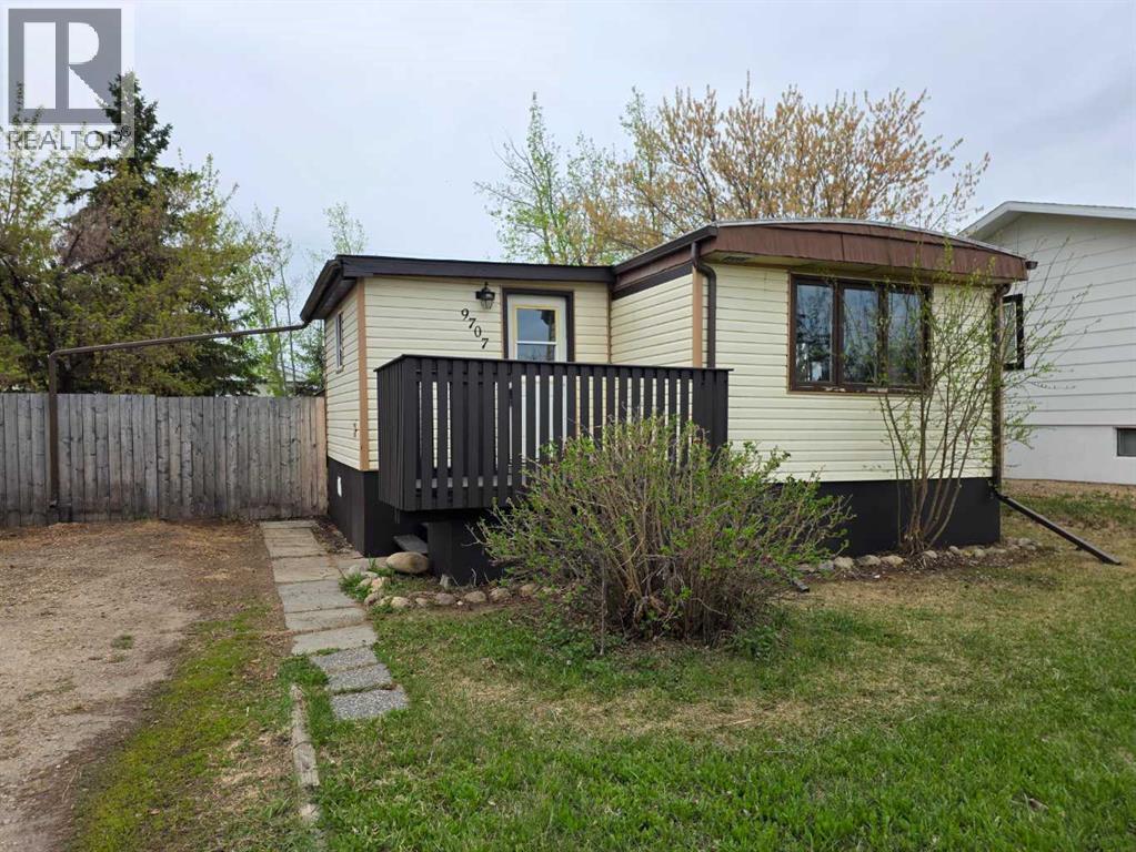 9707 104 Avenue - Image 2