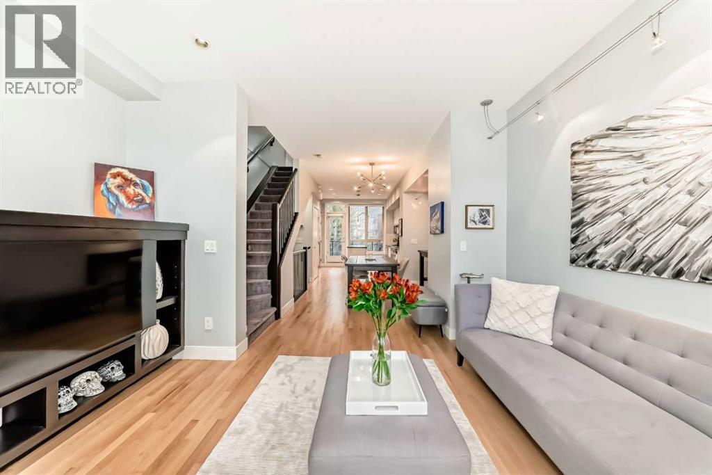 1606 36 Avenue SW - 20