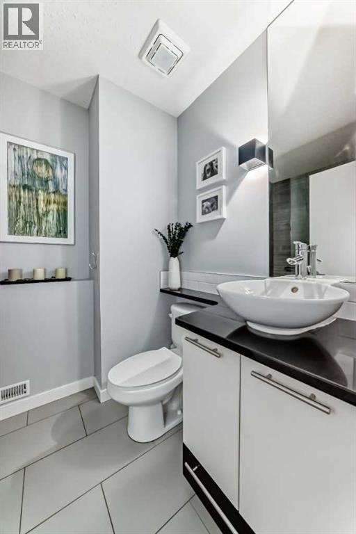 1606 36 Avenue SW - 30