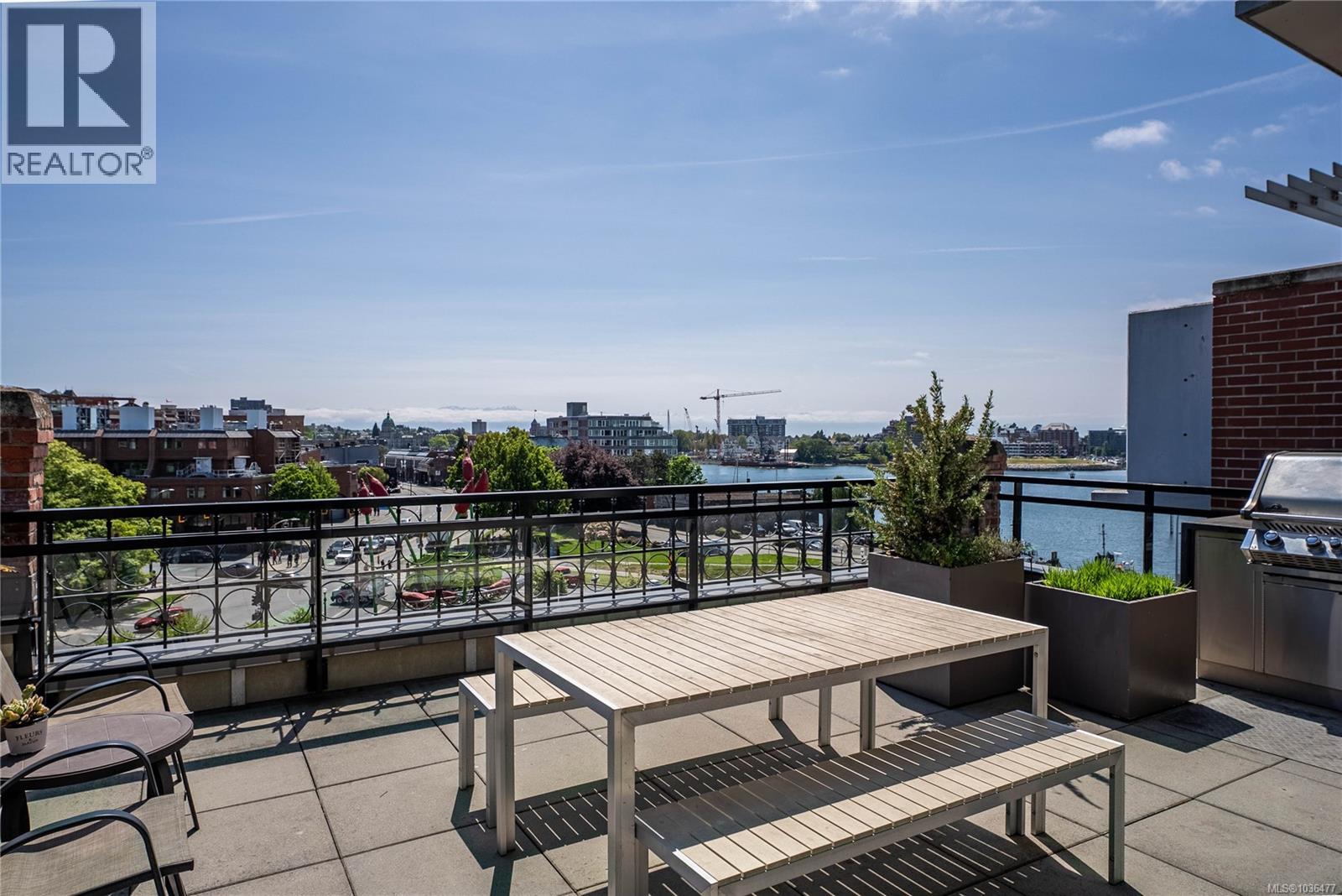 400 456 Pandora Avenue, Victoria