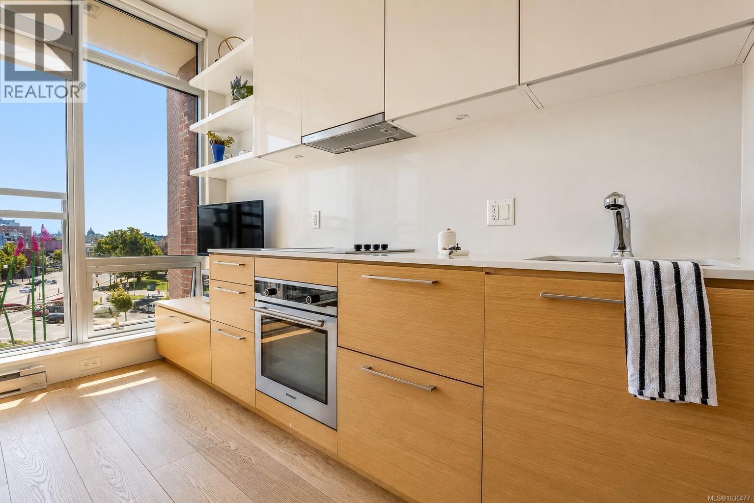 400 456 Pandora Avenue, Victoria