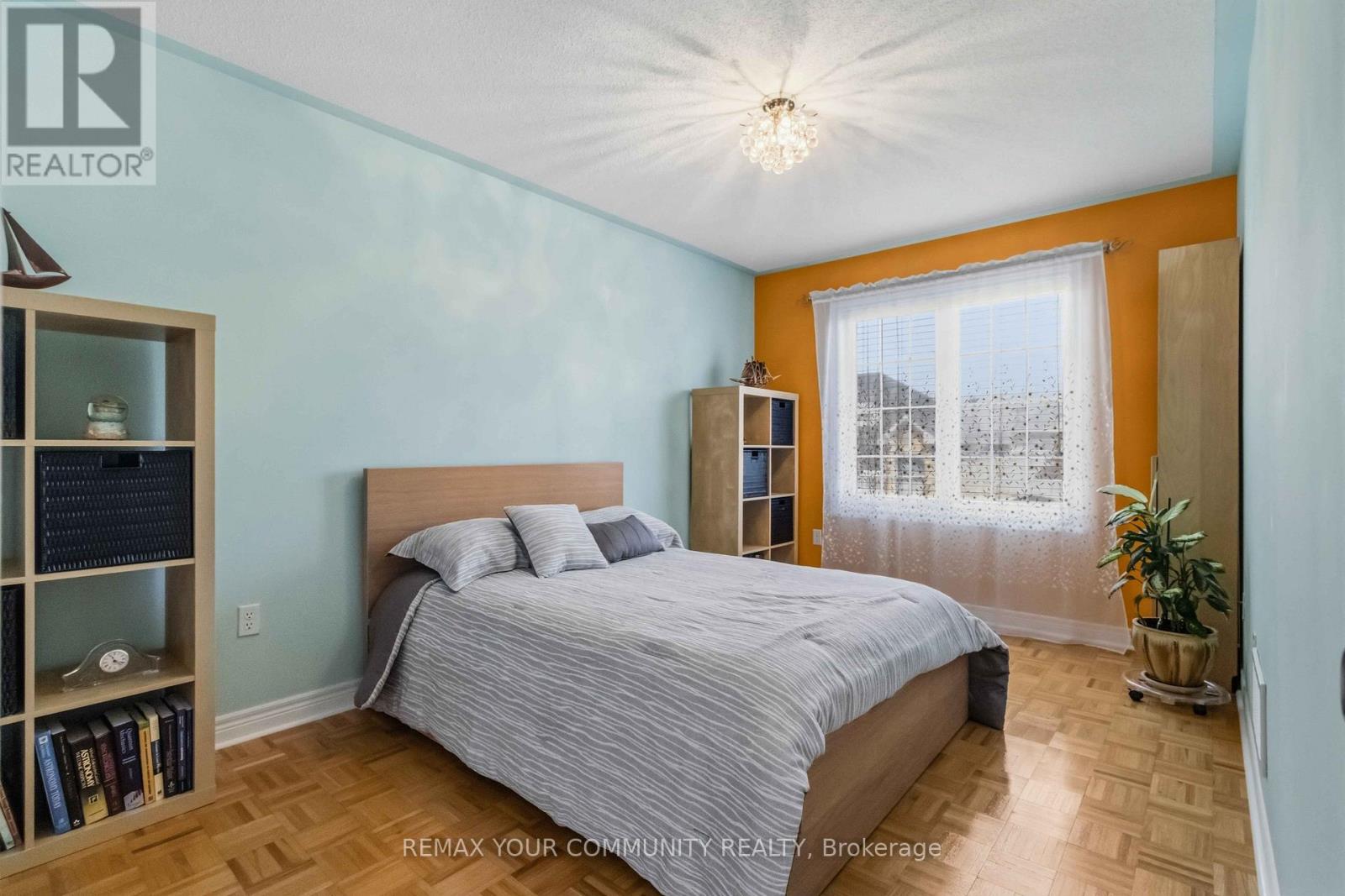 100 ANDES CRESCENT - 23