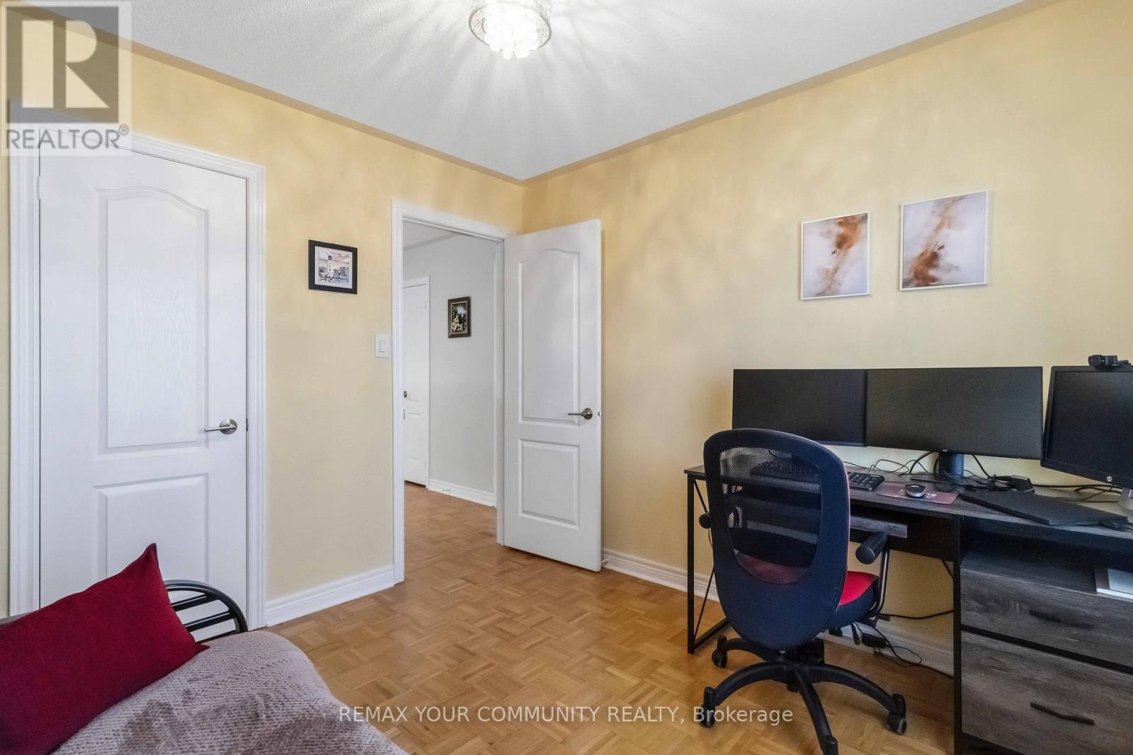100 ANDES CRESCENT - 26