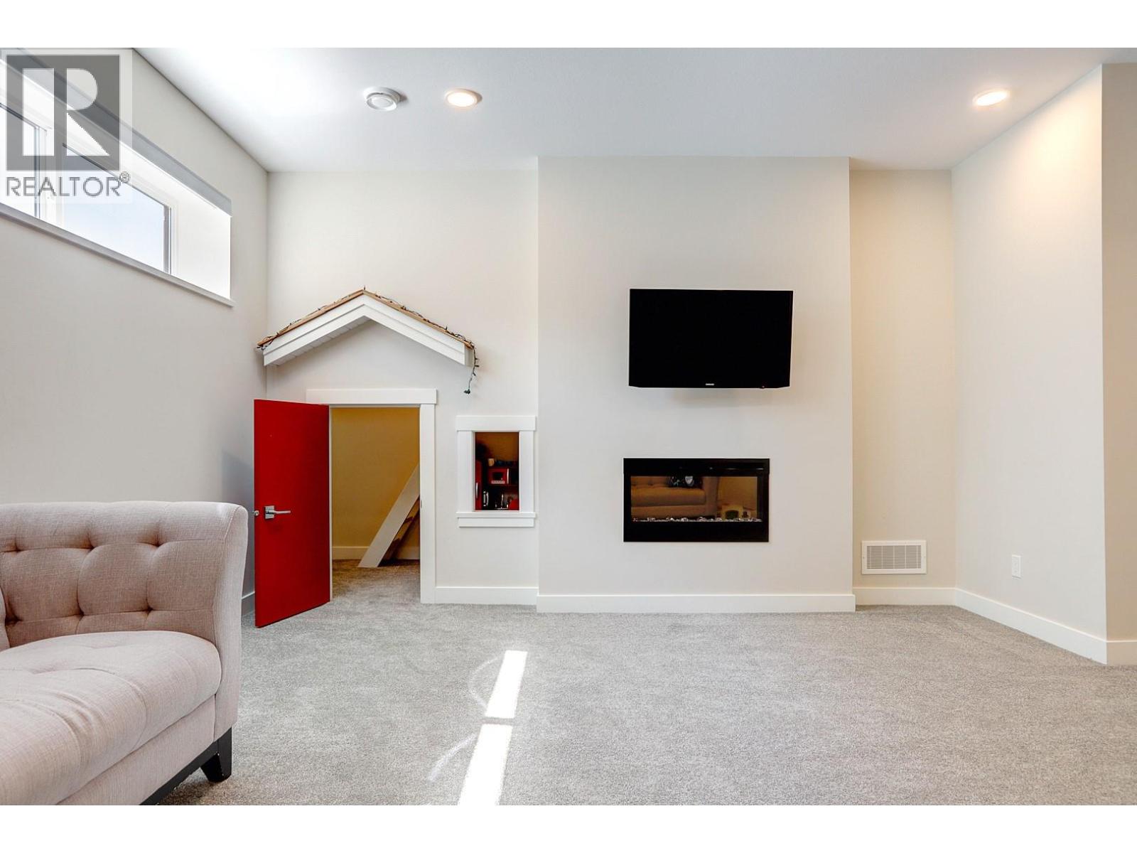 7144 Apex Drive, Vernon
