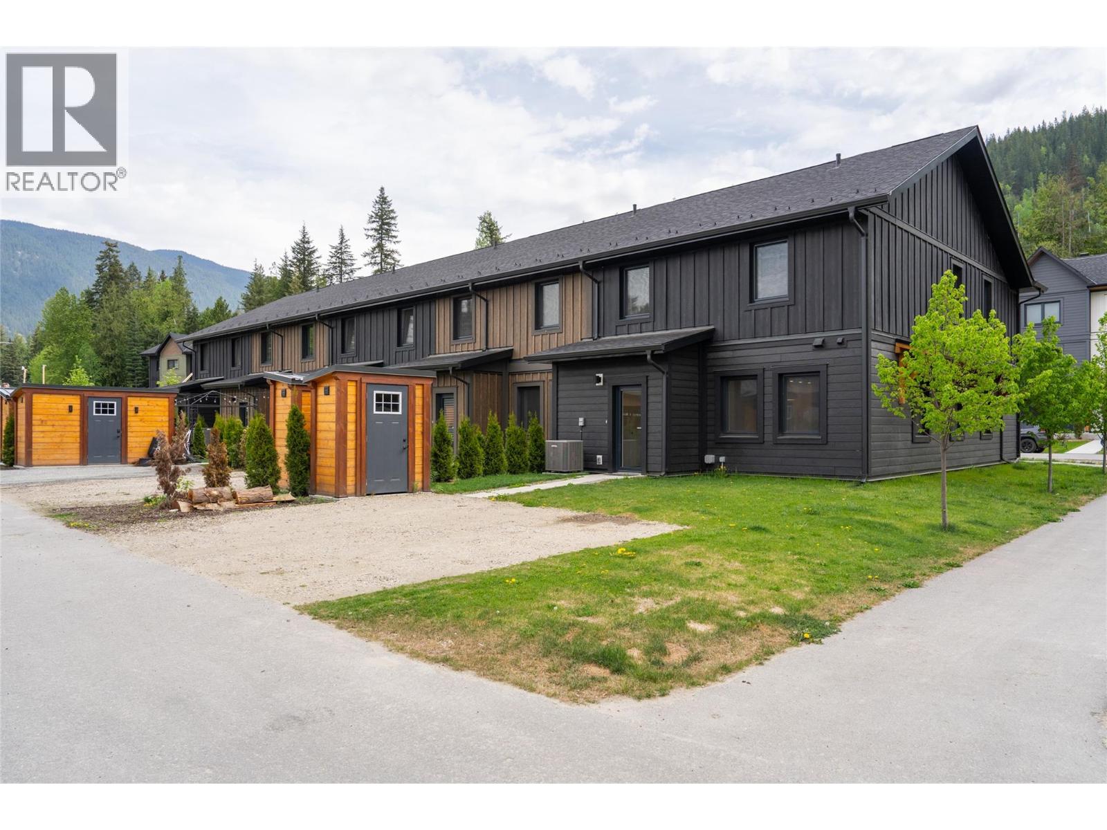 1041 Keystone Crescent, Revelstoke