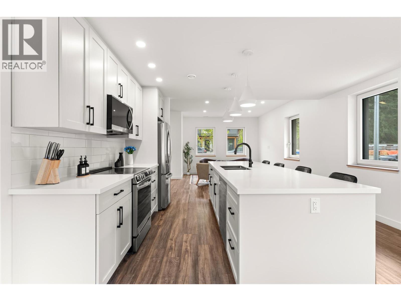 1041 Keystone Crescent, Revelstoke