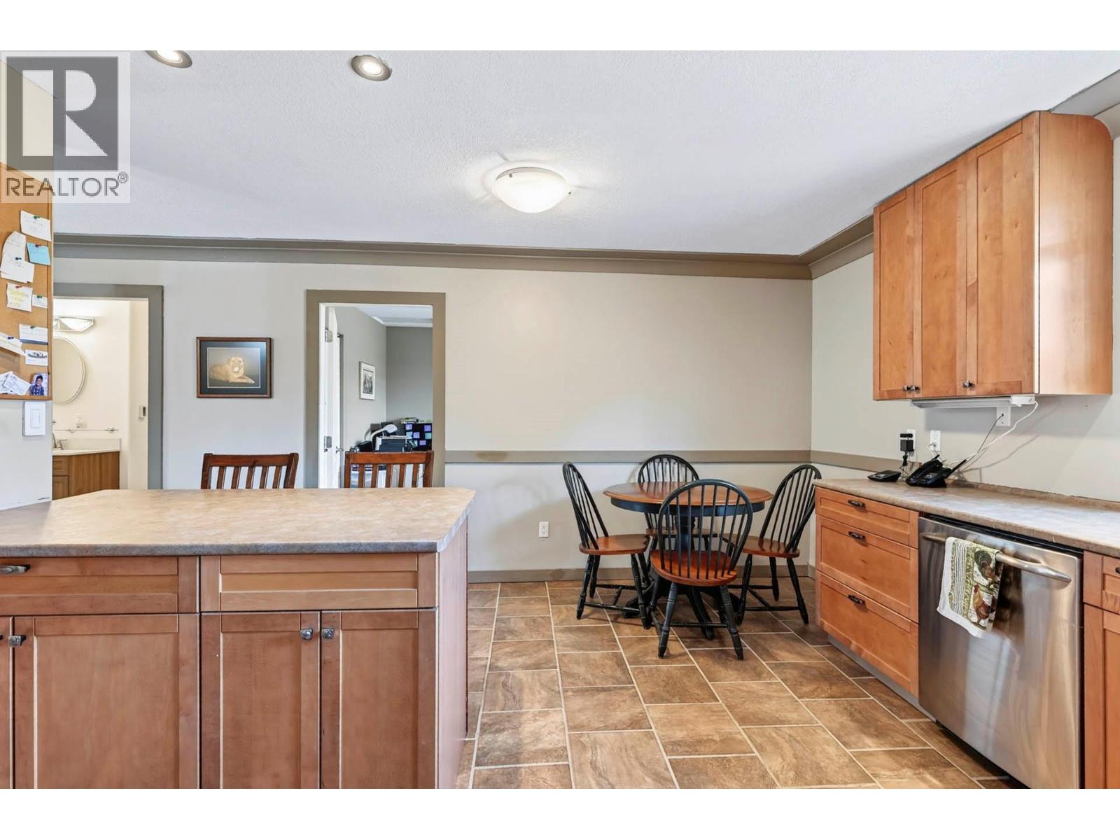889 ELDER Road - 15