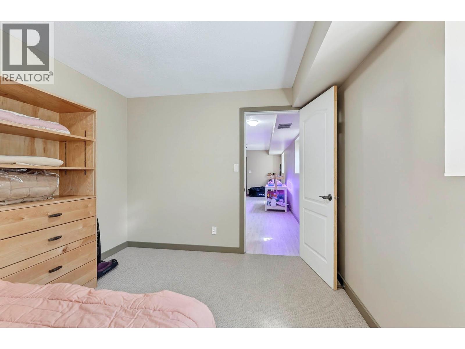 889 ELDER Road - 27