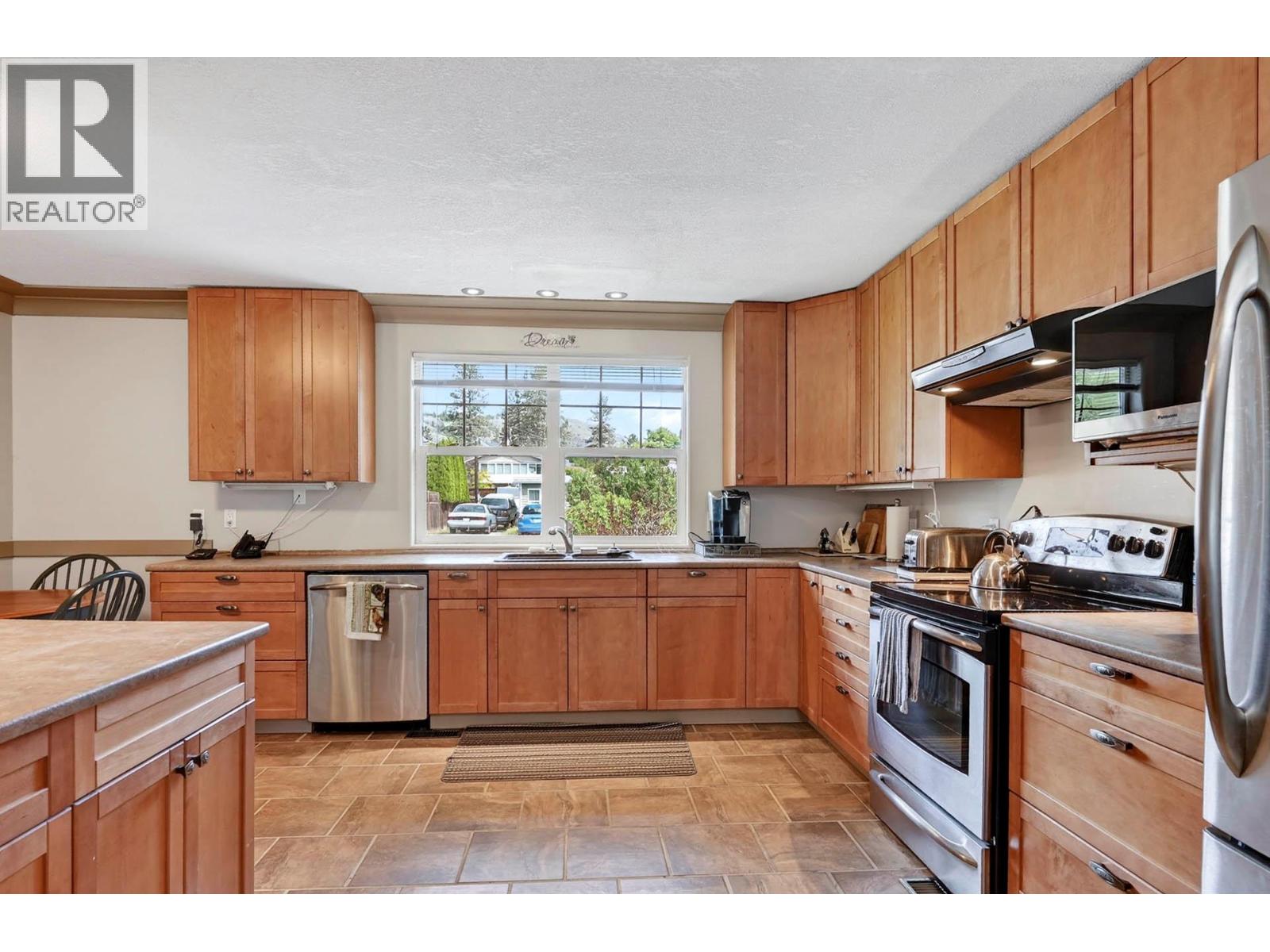 889 ELDER Road - 12