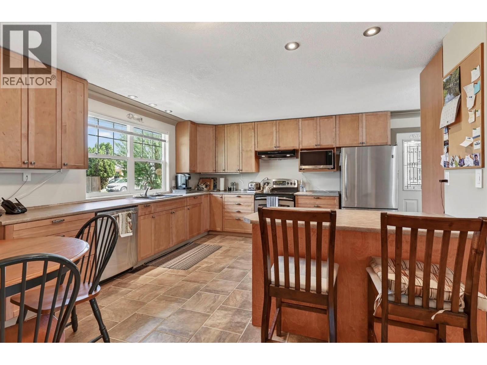 889 ELDER Road - 14
