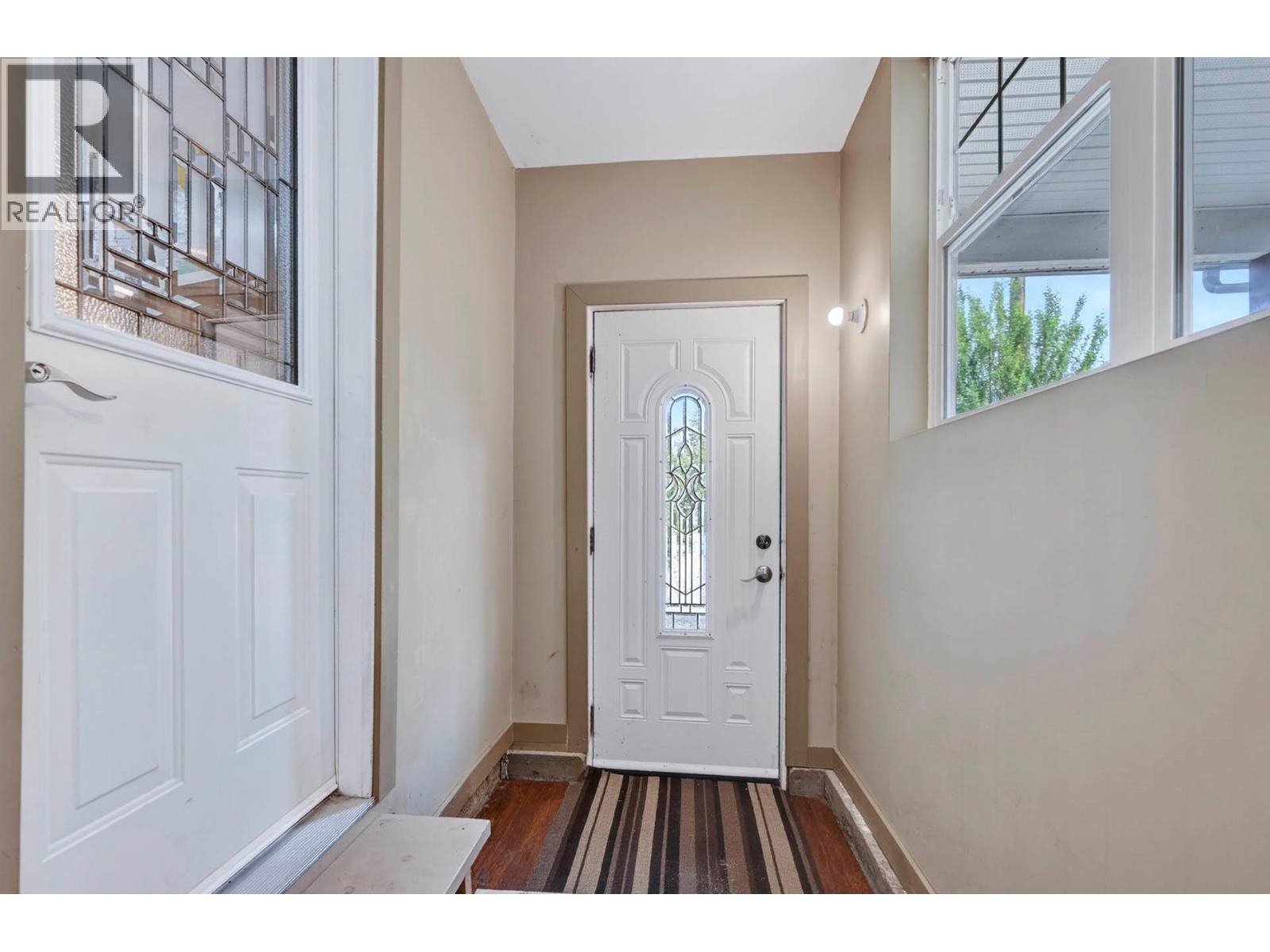 889 ELDER Road - 2